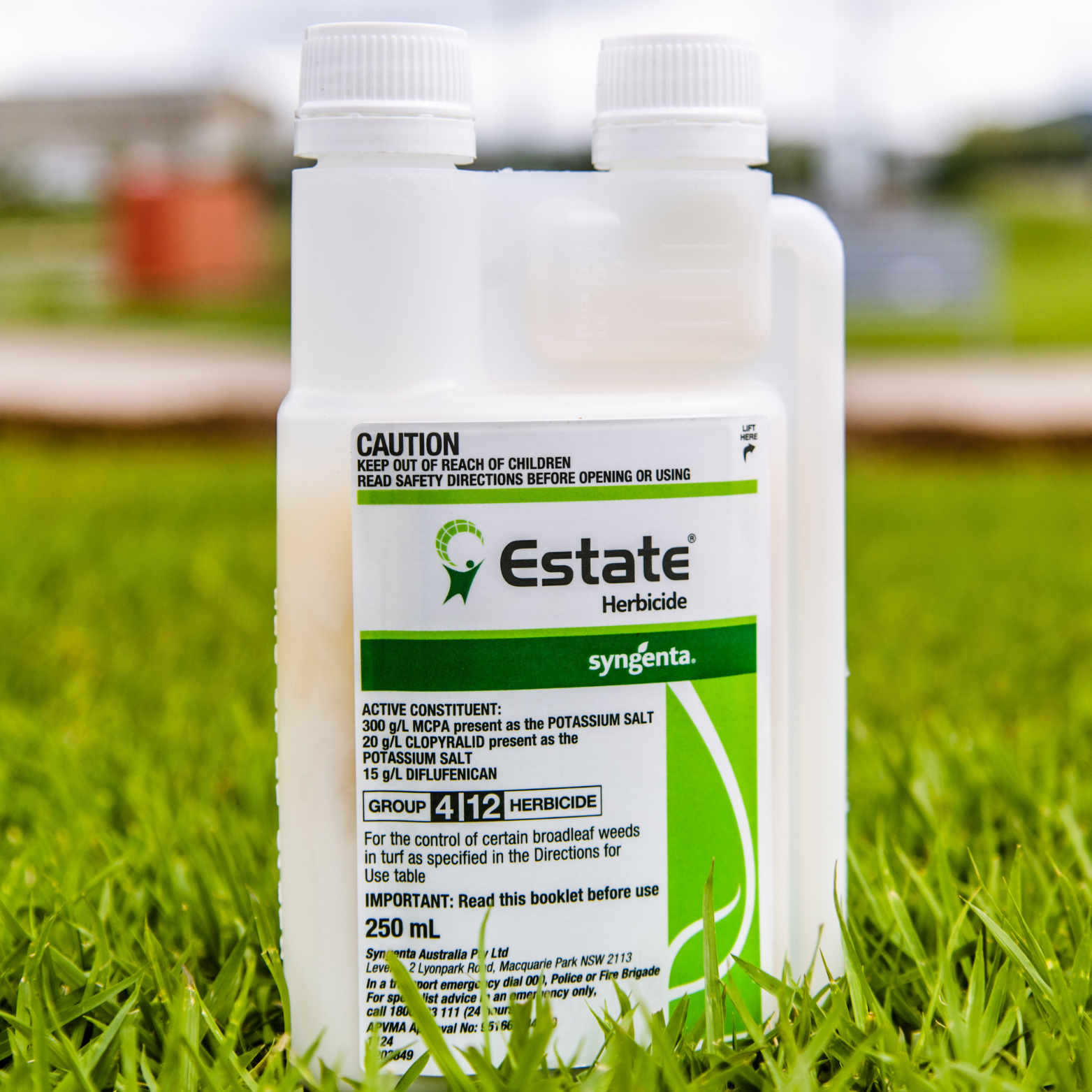 Estate Broadleaf Herbicide 250ml Concentrate