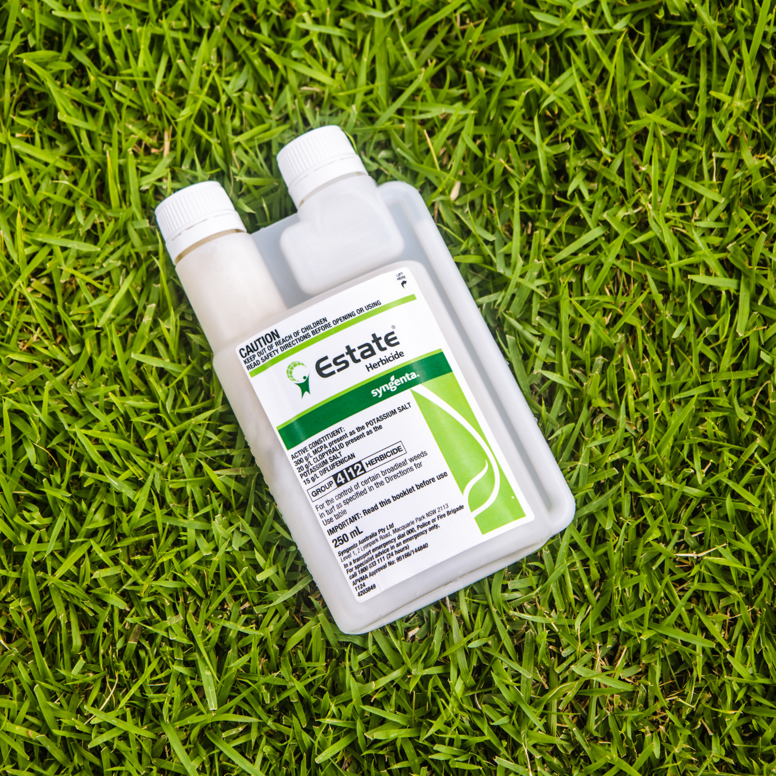 safest broadleaf herbicide Estate Broadleaf Herbicide 250ml Concentrate