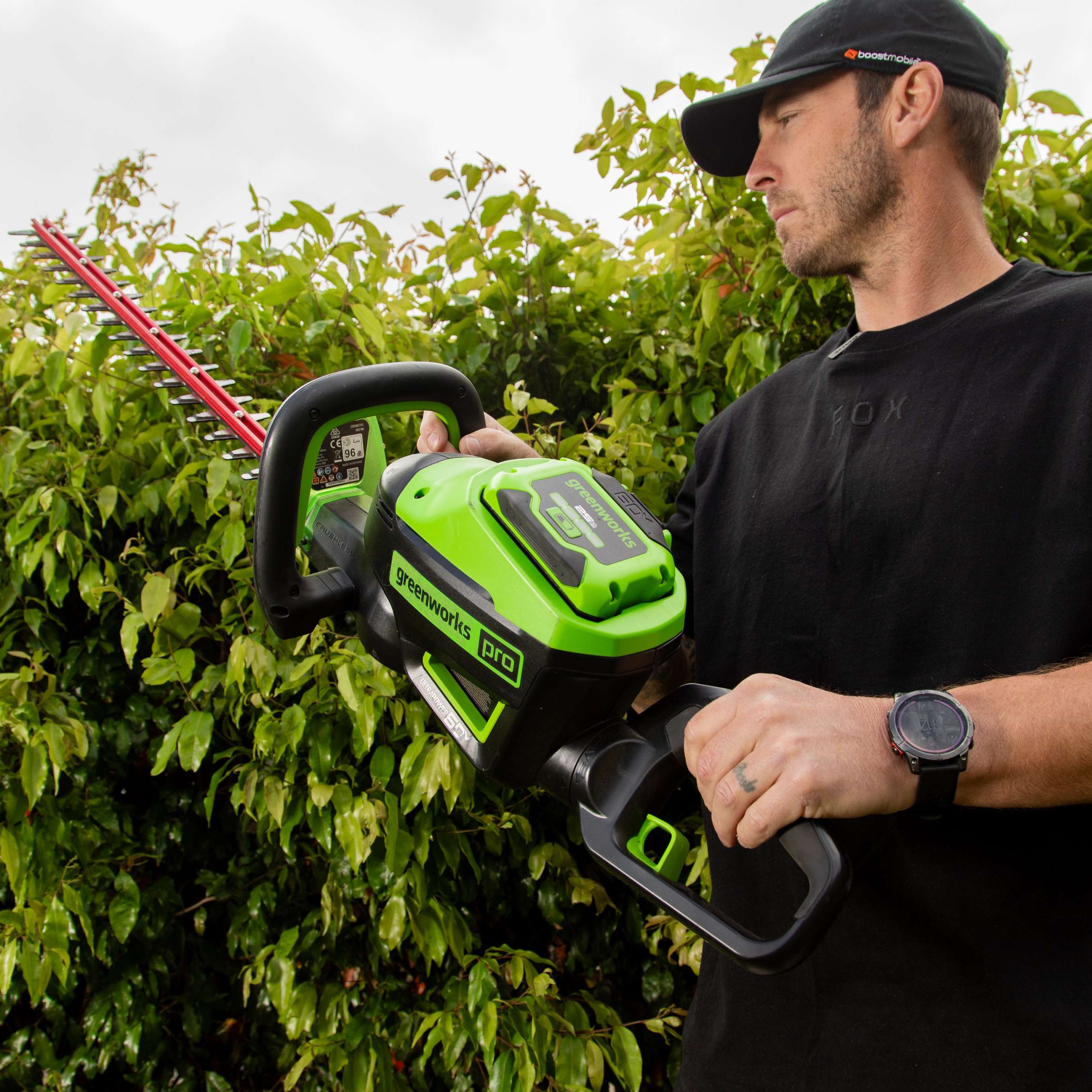 Greenworks 60V Brushless Hedge Trimmer